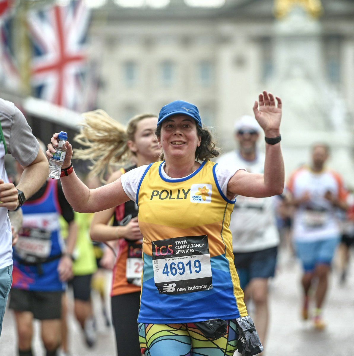 pj5911's tweet photo. This is the face of someone who was *very* happy to see the finish line! #LondonMarathon done, in a creditable 4h40. Thanks for all the awesome support!! #WeRunTogether #teammariecurie https://t.co/eCrKWGNp5j
