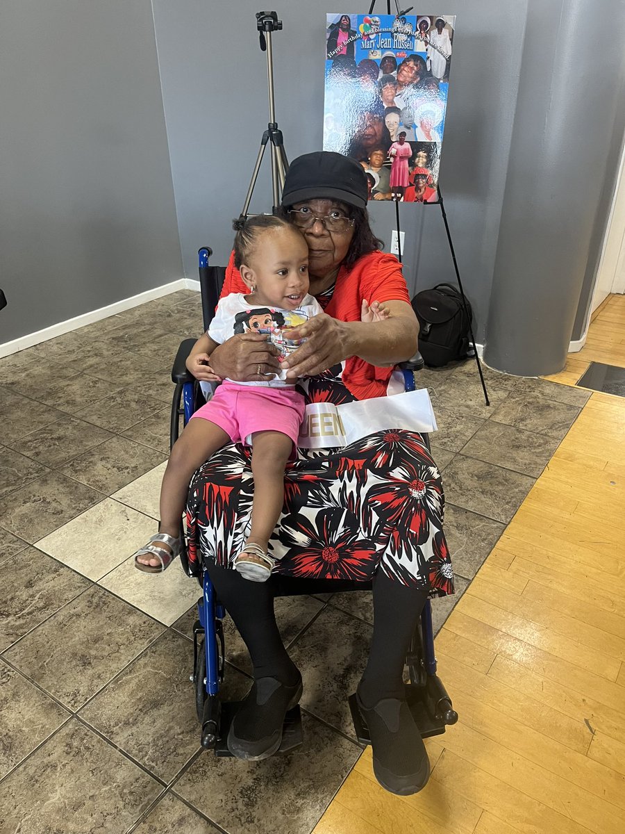richymuzic's tweet photo. My GG always sayin how good of a dad im becoming , im glad i took this picture cause time move on it’s own n don’t stop for nanbody never know when it’s yours ‼️ https://t.co/LC1wHyEj3O