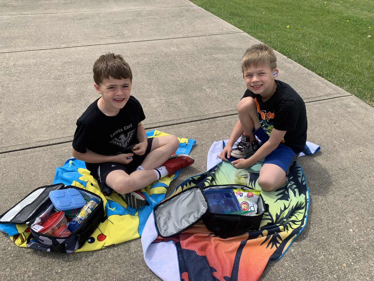 Earth day picnic 🌍 #weshinebright #WEarelakota