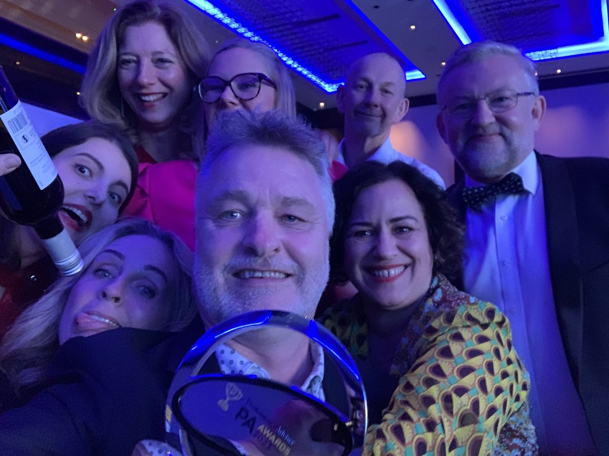 Outstanding contribution to the advice industry ⁦<a href="/ovationchris/">Chris Budd</a>⁩ was on our table! #legend #paawards23 #star