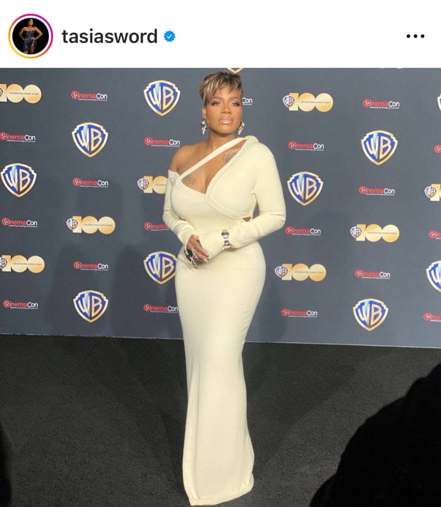 neuenegro's tweet photo. Baby, an oprah movie gon have a solid roll out every time. She gon make that money back 🤣. The Oscars campaign begins! #TheColorPurpleMusical https://t.co/1vKYLmAenu