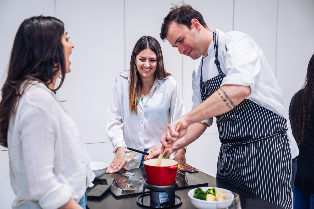 FrenchBoard's tweet photo. Soon in May... take out your aprons and become chefs of French cuisine! 👨🍳🇫🇷
Stay tuned, cooking classes are coming to the French Cheese Board!
#MakeItMagnifique #FrenchCheeseBoard #cookingclass #frenchcuisine #cookingchef #ChefDemo https://t.co/b4G9XCSelv