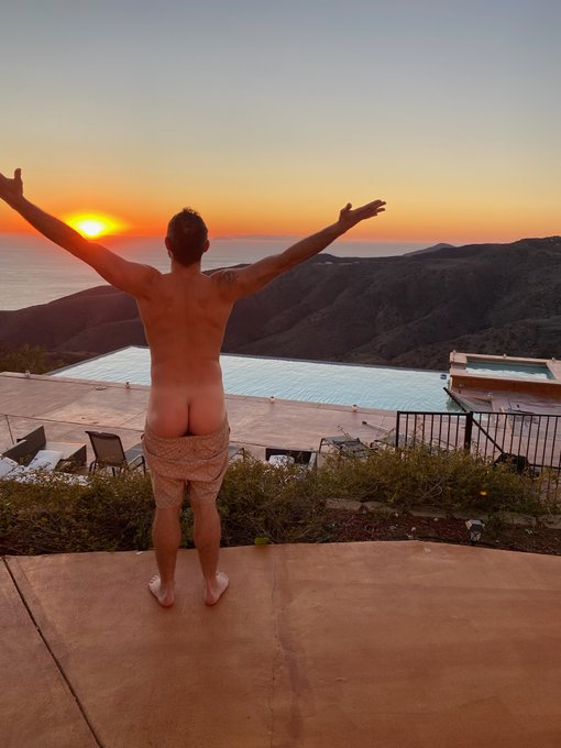 SWIPE 👈🏼 for TUSHY Tuesday! 🌞🍑🔥 And subscribe to my OF for much more 😈 https://t.co/xt9tky0dYC<a href="/tag/porn"class="tags"><span>#porn</span></a><a href="/tag/xxx"class="tags"><span>#xxx</span></a>