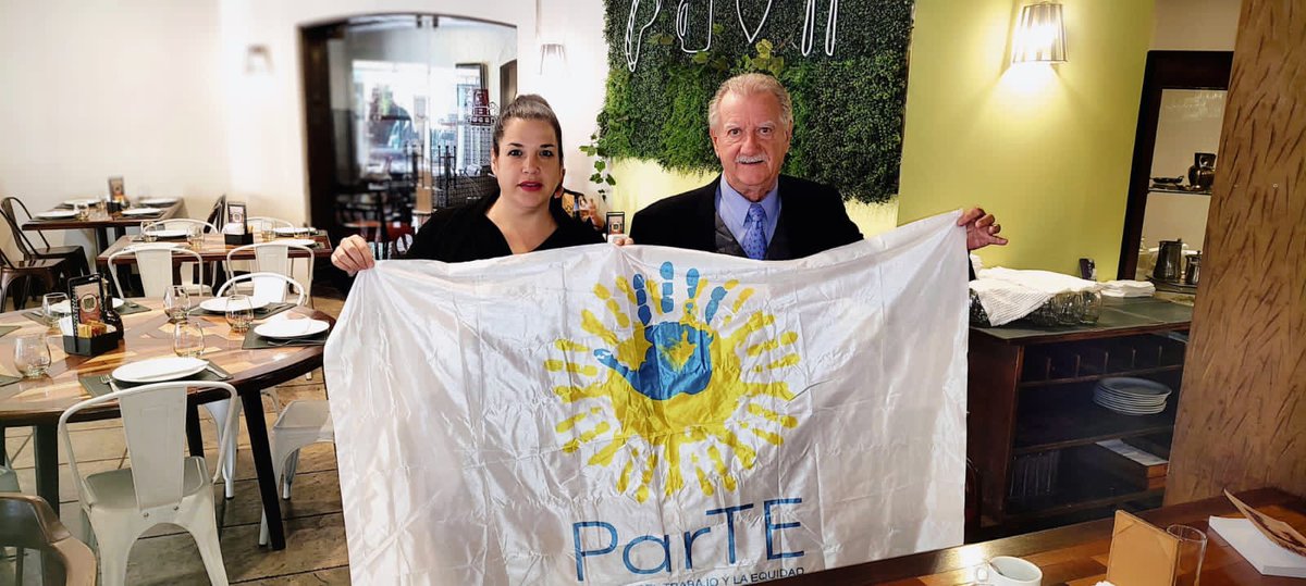 ParteOK's tweet photo. La Secretaria de Juventud de ParTE, y Coordinadora de la Comisión Nacional de Trabajo Agrario del @MinTrabajoAR; Claudia Vaisman, se reunió con el Vicegobernador de Salta y Presidente de ParTE Salta, Antonio Marocco (@AntonioMarocco); (+) https://t.co/Xoepu3Fwlv