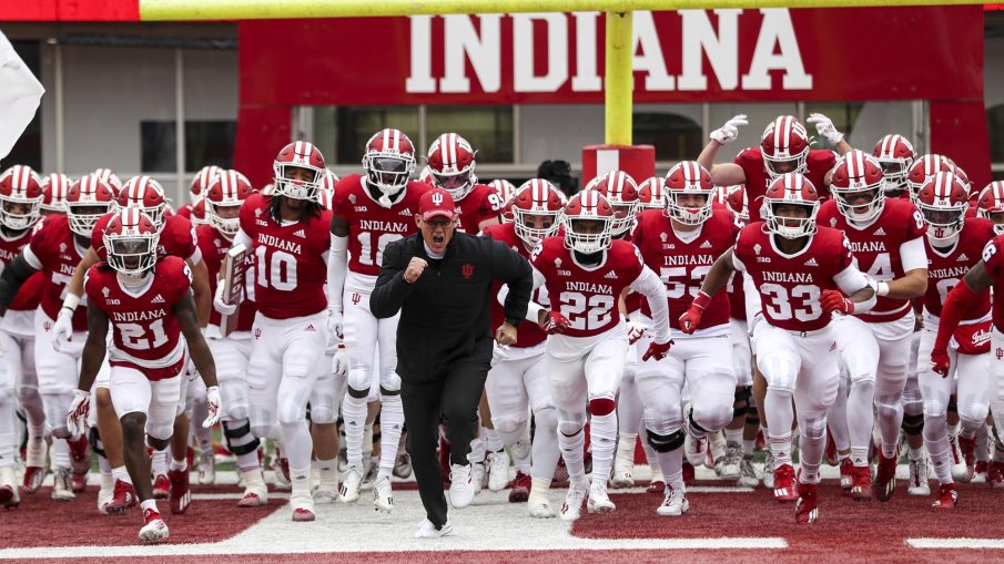 Blessed to receive my first offer @IndianaFootball @S_Ruzic! Very excited for this opportunity! 🟦🟨 #AllAboutTheFamily #PiratePride @Mansell247 @ChadSimmons_