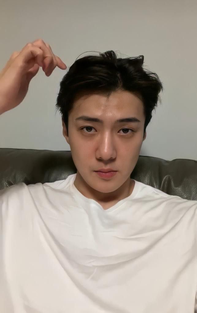 on-twitter-put-four-of-your-biases-from-different-kpop-groups-let