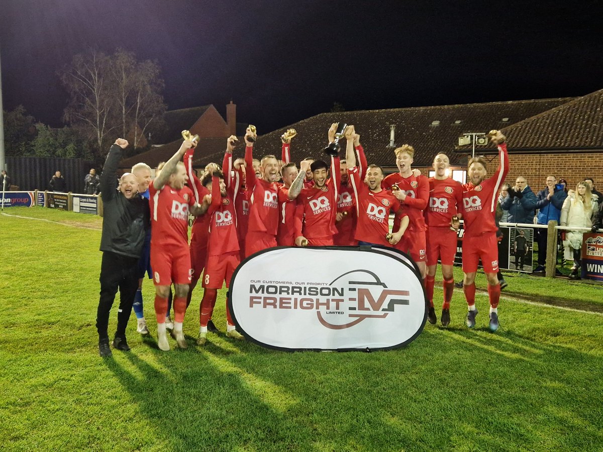HenleyAFC's tweet photo. Henley win the @MorrisonFreight Cup 5-4 on penalties after a hard fought 0-0 draw with @StowFalcons, Henley reduced to 10 men with 20 minutes remaining. The MOTM for either side being a centre half, tells the story of the game. We wish Stow well in their search for promotion. https://t.co/Yq1SQgJIC0