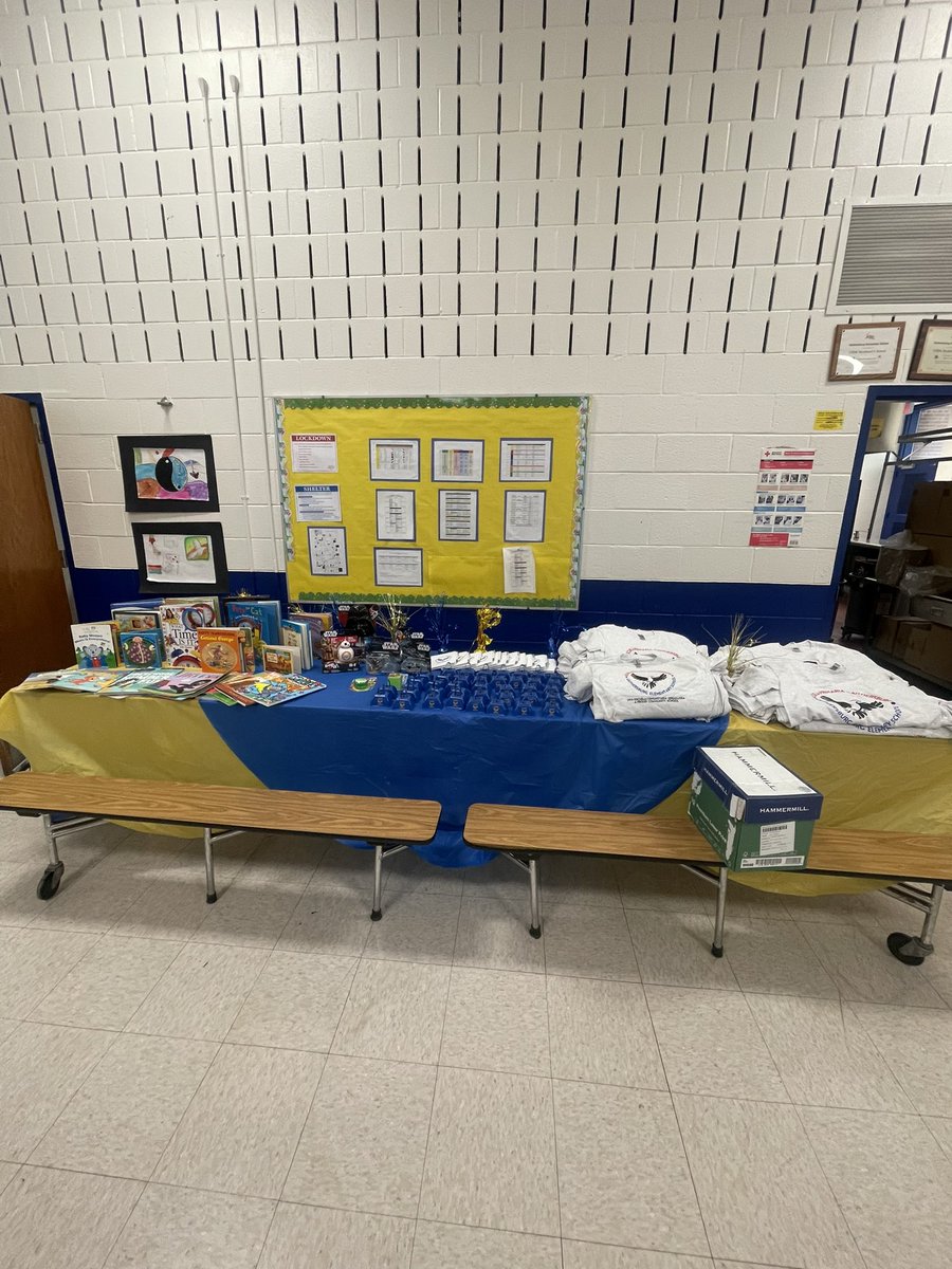 csl_msmax's tweet photo. Attention Gaithersburg Eagles! Come see us at Gaithersburg ES for our Every Day Counts event! Thank you to our partner @IdentityYouthMD for providing umbrellas and food, and prizes for our families! https://t.co/88C4HNaDsI