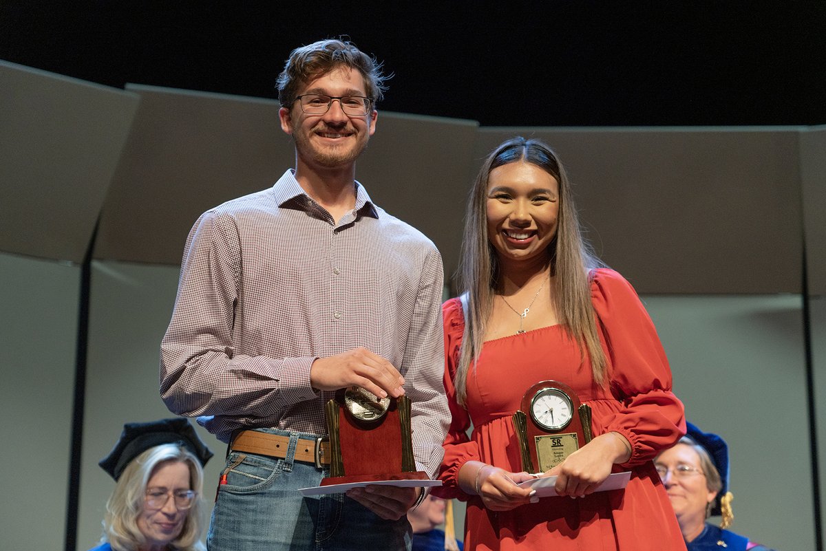 Sul_Ross's tweet photo. MAN AND WOMAN OF THE YEAR NAMED AT SRSU

READ: https://t.co/g8FHwKZ6bm
Honors Convocation, Spring 2023: https://t.co/RuuLh9bdVU

#SRSU #sulross #golobos #honorsconvocation #manoftheyear #womanoftheyear https://t.co/TwNFcTngLJ