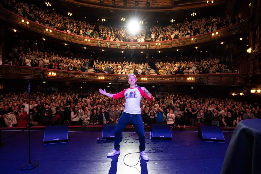 OnlyCDavidson's tweet photo. In a world where we face situations that involve phrases like 'out' and 'down' they need to be used in the right context. Putting the dog out or.......😂😂😂😂 
#palladium #improvise #comedian #datenight #laugh #love #live https://t.co/xK3d3rGILp