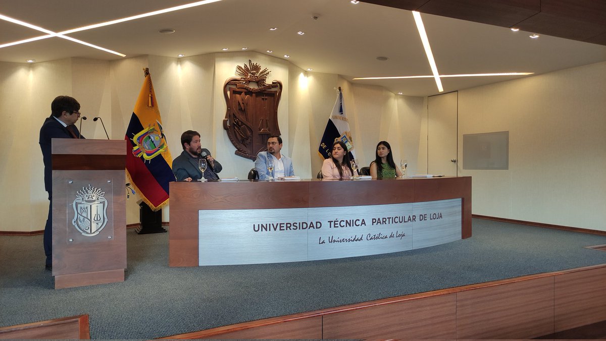 utpl's tweet image. 🗣️ La carrera de #IngenieríaCivilUTPL, @unescoeticautpl y #VicerrectoradoAcadémicoUTPL desarrollan el conversatorio "Procesos de control de calidad en obra pública en el Ecuador" dentro de: Diálogos Éticos, un evento de encuentro informal para hablar sobre ética en la profesión