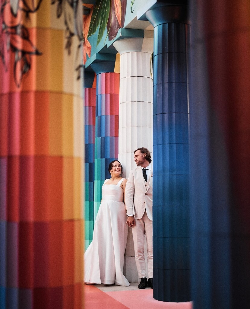 Eloise, Nick and a splash of colour 👨‍🎨🎨 instagr.am/p/CreZCO_MClU/