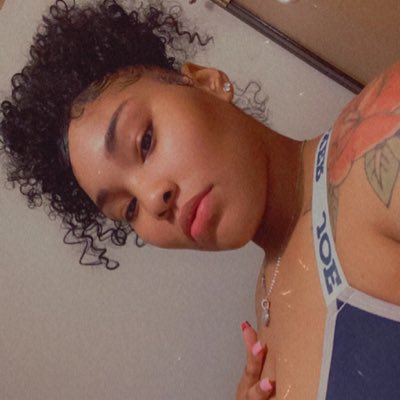 LOVEPOOH__32's tweet photo. #NewProfilePic https://t.co/9I2QoVz4fu