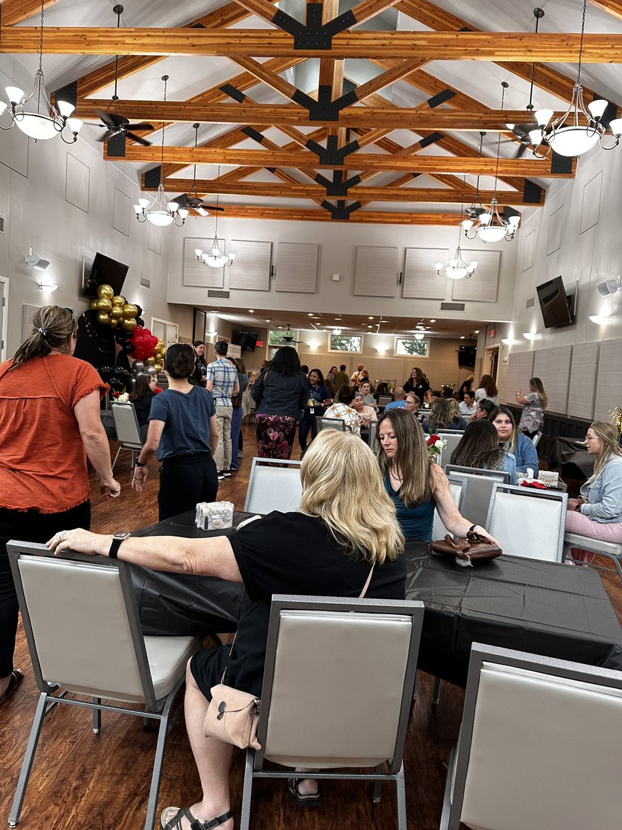 A heartfelt congratulations to all the early career teachers who finished their first/second year with us! RRISD HR Dept. is so proud of your hard work and dedication to our students. Tonight's red carpet reception was the perfect way to celebrate all you've accomplished. 💛