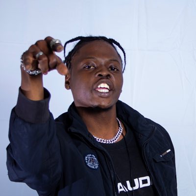 Deë 2094 tweet media