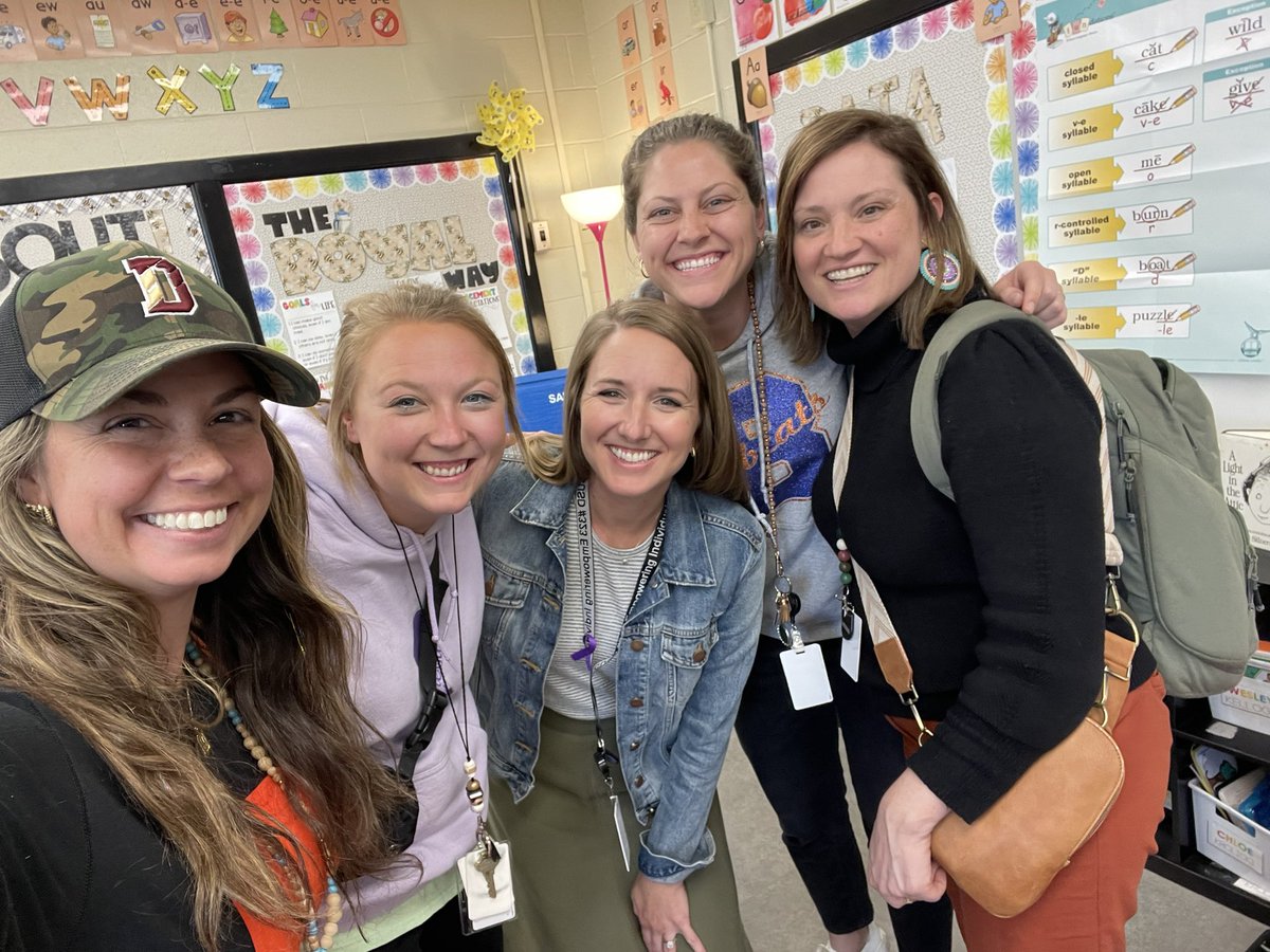 Cheers to another year of Curriculum Council! Love this team! ❤️🦅

#teamdunlap