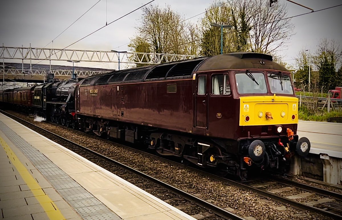 SydneyBridgeTMD's tweet image. Some shots from Stafford Station yesterday 📸 24/4/23 #Class220 #Class221 #Class390 #Class90 #Skoda #Class47 #Duff #ClassLMSStanier #Black5 #Class66 #Shed #RailwayPhotography #Stafford @CrossCountryUK @AvantiWestCoast @RailFreight @westcoastrail @GBRailfreight