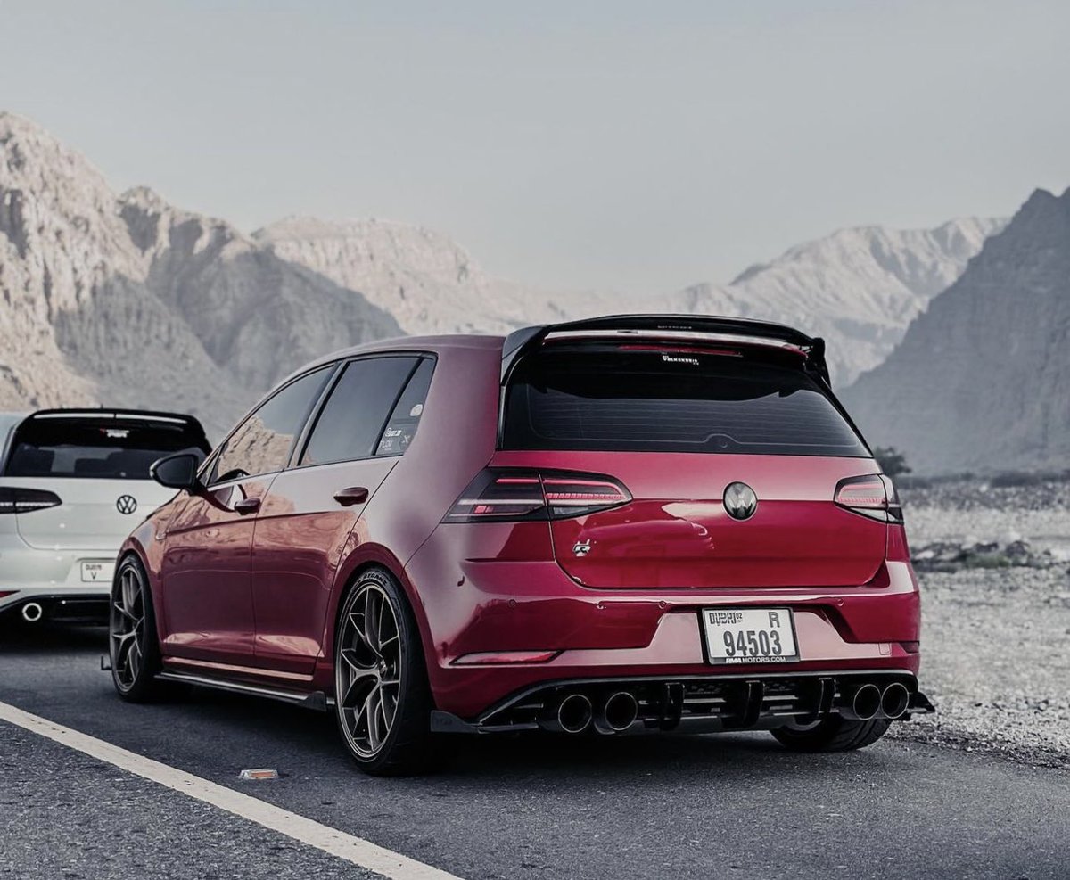 carpxrnpicx's tweet photo. Golf R https://t.co/4PHHTfFav0