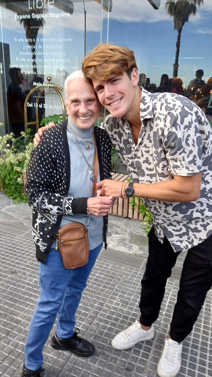 Chismifaedu's tweet photo. @elshowtarde10
saludos a Marcos de Elsa.  La abuela de 82 años, que saludó el sábado en el hotel Costanero. 
Un amor de persona 💕 https://t.co/kp8uSM8Lfv