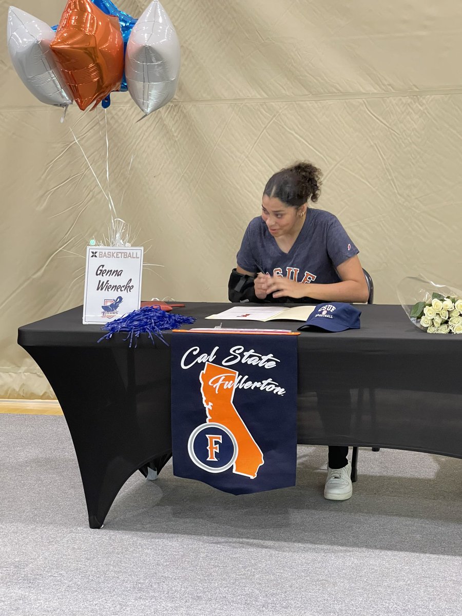 Xavier Athletics (@xcpathletics) on Twitter photo <a href="/XavierPrepHS/">XavierPalmDesert</a> Seniors sign their letters of commitment to continue their athletic careers at the next level. We have 6 signed and a few more still finding the right fit. <a href="/DesertSunSports/">Desert Sun Sports</a> <a href="/KESQ/">KESQ News Channel 3</a> #GoSaints #TheGoldStandard <a href="/XavierPrepHS/">XavierPalmDesert</a> Seniors sign their letters of commitment to continue their athletic careers at the next level. We have 6 signed and a few more still finding the right fit. <a href="/DesertSunSports/">Desert Sun Sports</a> <a href="/KESQ/">KESQ News Channel 3</a> #GoSaints #TheGoldStandard