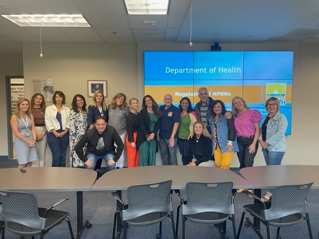 UFNursing's tweet image. Spring collaborations were in full bloom during InteRNational #GatoRNursing Week! Over 15 nursing faculty from seven Brazilian universities across the country learned how the nurse practitioner role could be implemented abroad.
Read more: bit.ly/3nbeRw5
