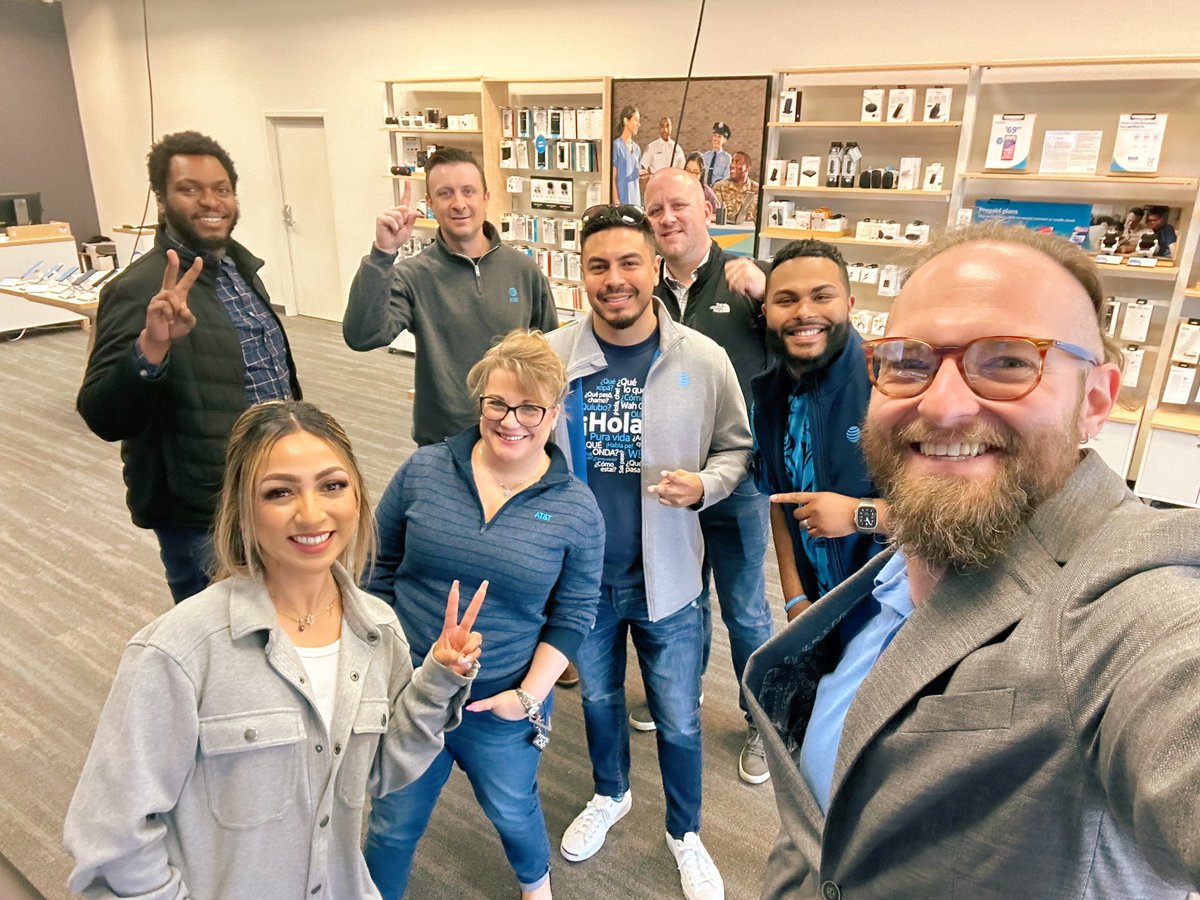 What a GREAT visit at Portables Allentown. We got to meet the new DM 🤩🥳 share best practices and plan how we can WIN as ONE 💰💰💰 <a href="/team_oselett/">Danielle Oselett</a> <a href="/keroninc/">Keron Incarnato</a> <a href="/DViechnicki/">Dan Viechnicki</a> <a href="/OHPAunstOHPAble/">#unstOHPAble</a> #lifeatatt <a href="/ZEUSR__/">Zeus Rodriguez</a> <a href="/Mando425/">Armando Sagastume</a> <a href="/TamiTiller1/">Tami Tiller</a>