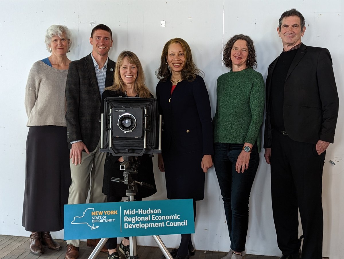 EmpireStateDev's tweet photo. Picture this!: a former cigar factory is being transformed as the future home of the Center for Photography at Woodstock.📷

With ESD support, the historic building—in Kingston’s Midtown Arts District—will become a community hub for arts &amp; education.

➡️ https://t.co/VTglkS7JeX https://t.co/pefrthMpNt