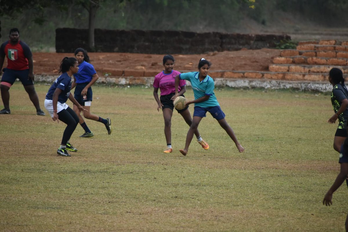 MayurbhanjRugby's tweet photo. Day 5️⃣done
Today a little bit more....
A little bit tuff🏈😊

#rugby #rugbyindia #ORFA #BhanjRugby @Vkpandianfancl1 @sports_odisha #MayurbhanjRugbyClub  @DianaSahu_TNIE https://t.co/HNKAi6OXpB