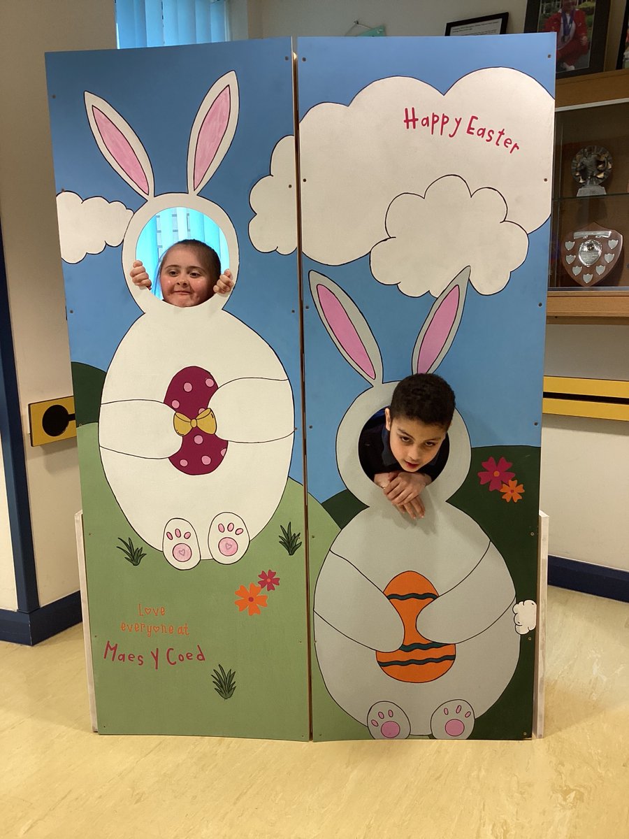 ysgolmaesycoed's tweet photo. @ysgolmaesycoed
Fun at the Spring Trail! #GrowingTogether #LearningTogether #SpringTrail #FamilyEngagement https://t.co/G78OiOzjkS
