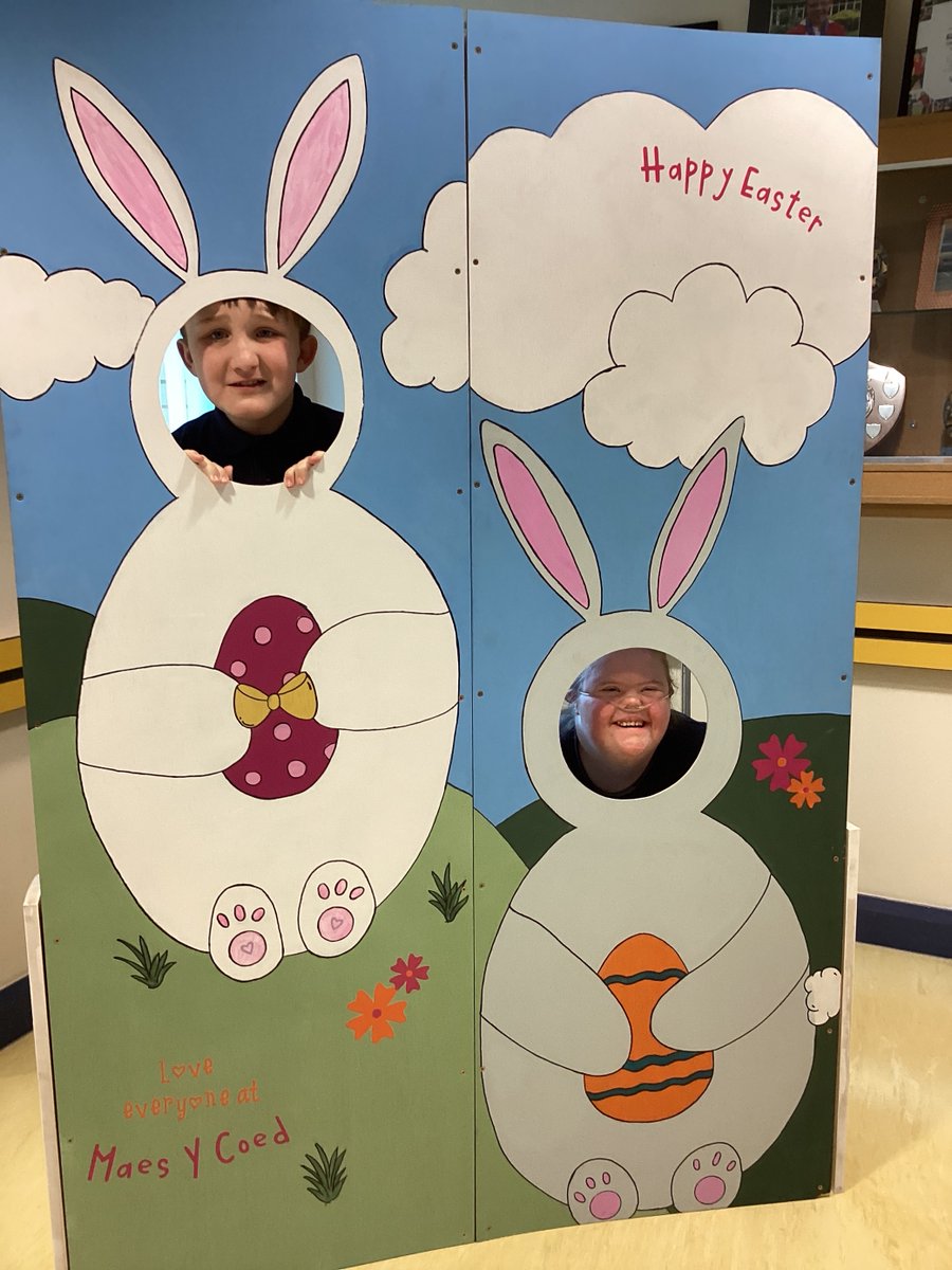 ysgolmaesycoed's tweet photo. @ysgolmaesycoed
Fun at the Spring Trail! #GrowingTogether #LearningTogether #SpringTrail #FamilyEngagement https://t.co/G78OiOzjkS
