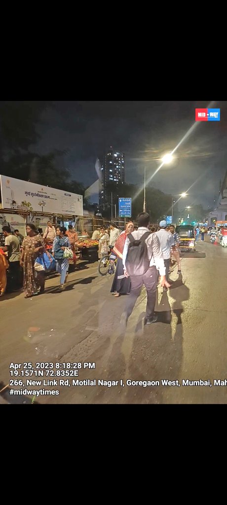 mid_waytimes's tweet photo. #NoToHawkers  #CleanStreetsMumbai  #HawkersMenace  #MumbaiHawkerProblem  #SayNoToIllegalHawkers  #MumbaiPedestriansFirst  #HawkingFreeZones  #NoMoreHawkingInMumbai  #StopHawkerMafia  #MumbaiStreetVendorsIssue #IllegalHawkingCrackdown  #HawkerFreeMumbai  #IllegalHawkingActionPlan https://t.co/409KLxu1OZ