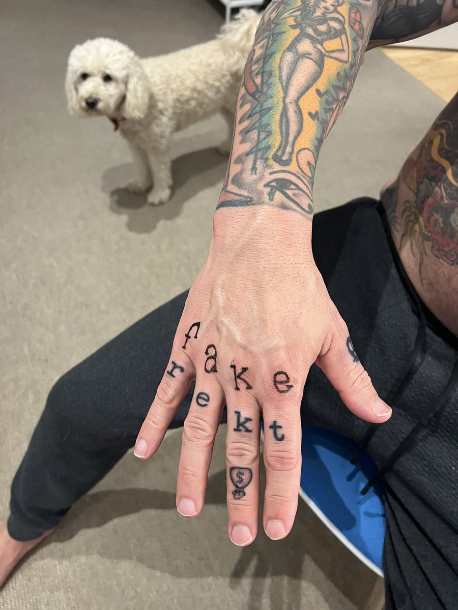 FAKEREKTS's tweet photo. we still makin moves

we have responded to the terrible markets by sliwing our issuance but rest assured pur plans are still in full force

we will be dropping the next @FAKEREKTS soon with a dope glitch master and reward those of you who have supported us

we all rekt https://t.co/qeYmrJJqcs