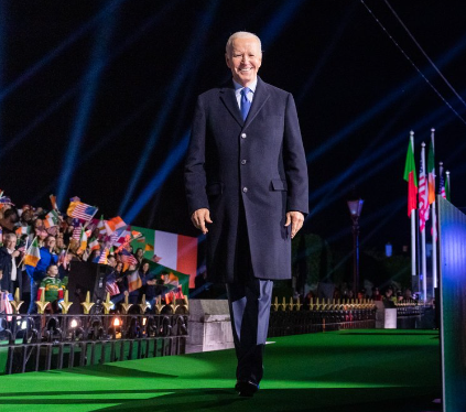 carol💙💛💙💛 on Twitter: "RT @Andie00471: Joe Biden is 79yo. Too old and