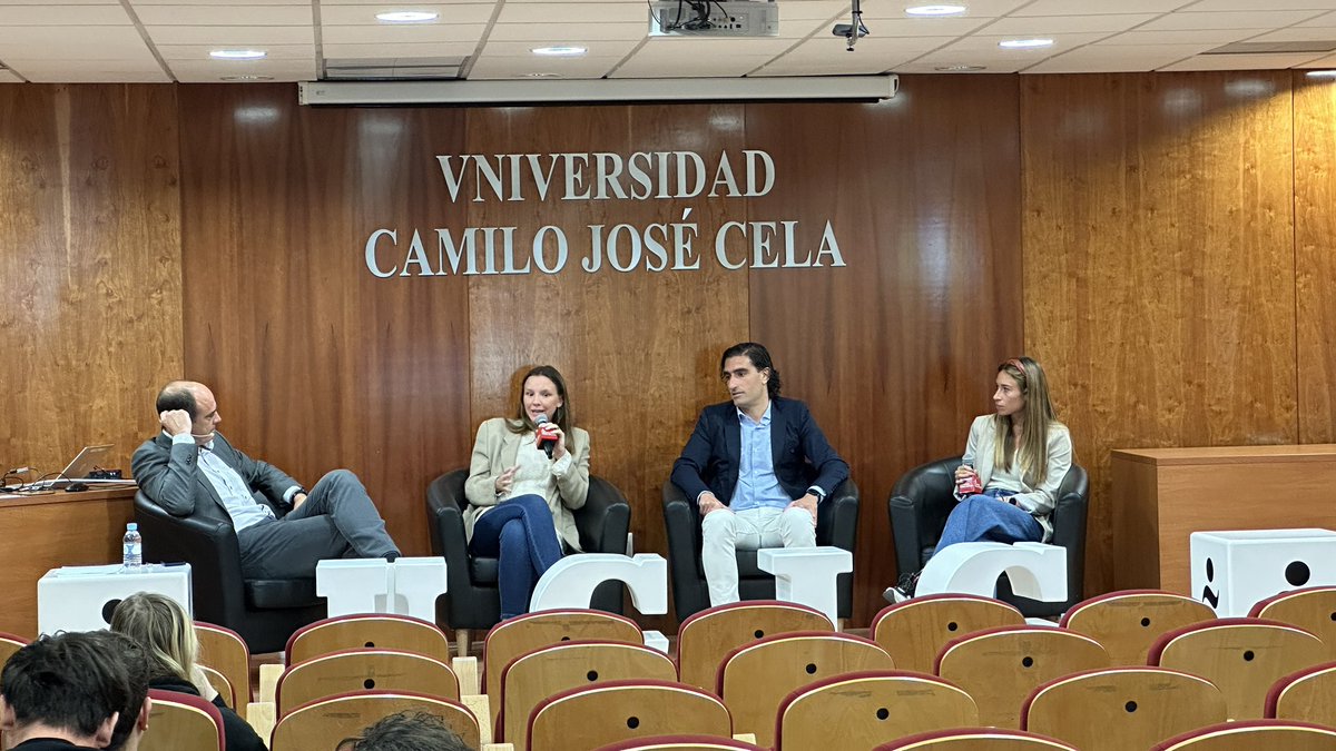Excelente Jornada de Psicología del deporte <a href="/universidadcjc/">UCJC</a> 
🤩🧠⚽️🏃🏼‍♀️👀

Muchas gracias a Patricia, Ana, Laura, Álvaro, Marta y Gabriela; y ENHORABUENA a Jota y Amalia por la organización.

Deseando preparar con @PsicoUCJC y @SEKSportAcademy la II Jornada en el próximo Curso