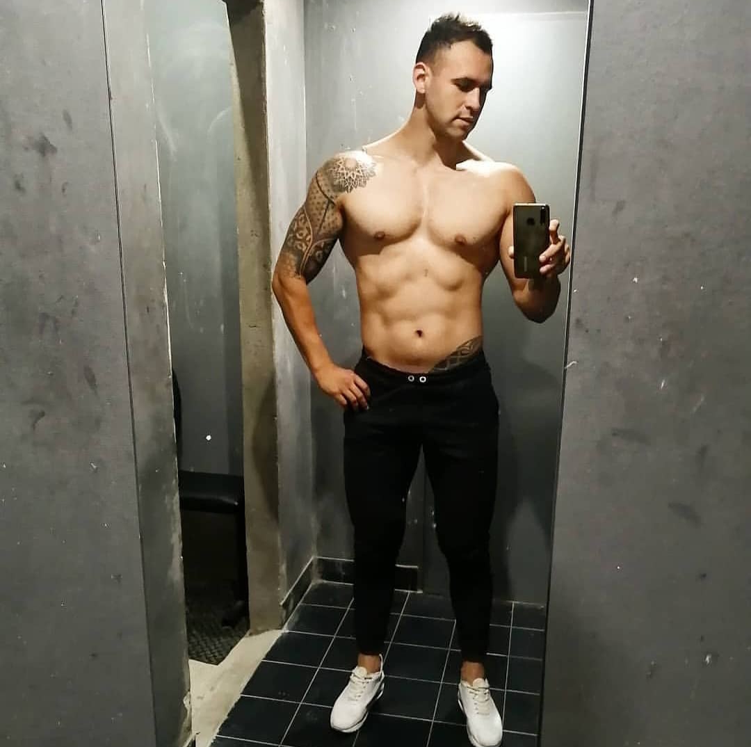 Augustogodoy (@britailen) on Twitter photo 