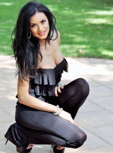 Alice03080936's tweet photo. Ready to get to know someone special through #videochat! As a #luxurygirl, I want someone who knows how to treat a lady. Let's make a connection. 
https://t.co/WNHuv0X6gy

#girl #amazinggirl https://t.co/yAxsUKiTJC