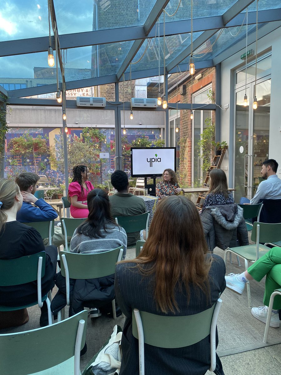 We’re here <a href="/JerwoodSpace/">Jerwood Space</a> with @SaxophoneLil and Ellie Ajao for #interntoceo

Do you have a burning question you’d like answering? Let us know 👇🏻