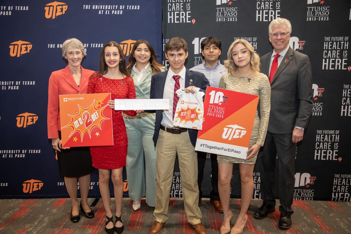#PicksUp to the five local high school seniors who have been accepted to MedFuture, a new partnership with the Paul L. Foster School of Medicine at @TTUHSCEP that admits students to UTEP’s pre-med program and medical school right out of high school. 🔗: utepn.ws/3V8eSxi