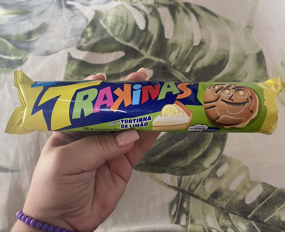 articsjin's tweet photo. Na minha cabeça trakinas de torta de limão era um surto que só existia na minha cabeça https://t.co/UmdyxWChO2