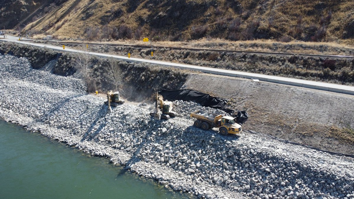 Substantial completion achieved by Quattro Constructors, of the Cooks Ferry Alliance, for the Hwy 8 Spences Bridge Slip Site 23 project!
#quattroconstructors #PartneringforSuccess  #civilengineering #infrastructure #BC #SpencesBridge #Bcfloods #hwy8 #Cooksferryalliance