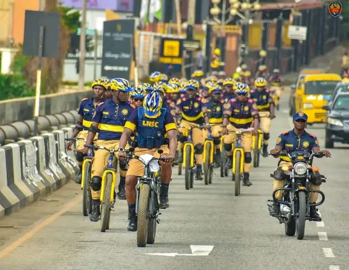 followlasg's tweet photo. NEIGHBOURHOOD SAFETY AGENCY ORGANISES BICYCLE FITNESS DRILL FOR OFFICERS

Read more: https://t.co/EjKlB9sly4

@jidesanwoolu @drobafemihamzat @OfficialLNSC @gbenga_omo @gboyegaakosile @hmokunola_ @Mr_JAGs 
#LASG 
#AGreaterLagosRising
#ForAGreaterLagos https://t.co/UHzrM6hulj