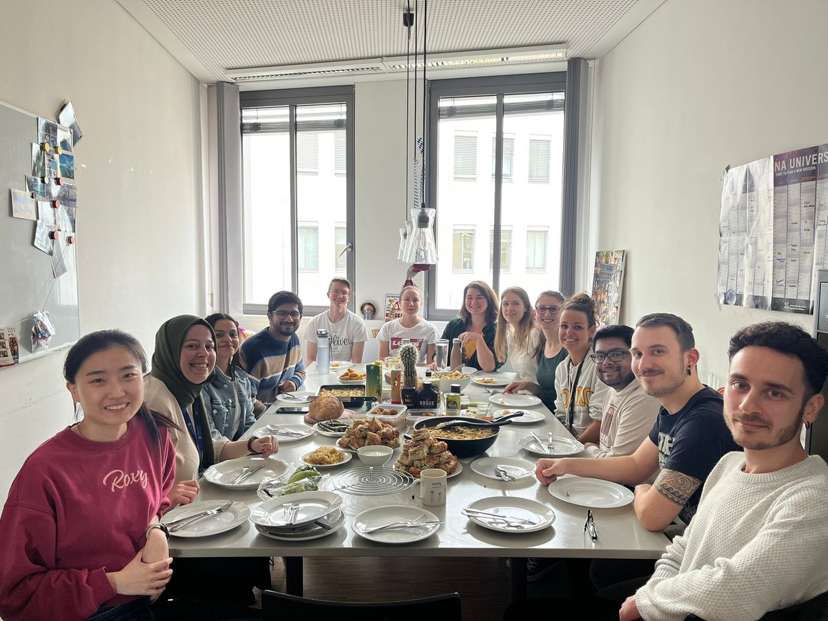 ProtzerLab's tweet photo. Late #EidAlFitr celebration with a potluck lunch! Featuring - delicious home-made Baklava by @mintandyogurt 

#unityindiversity #teambuilding https://t.co/P3ckxZ5wxR