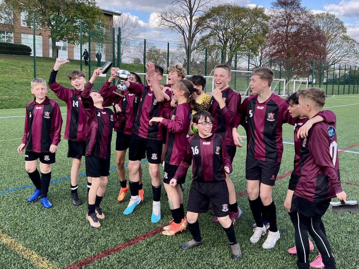 KLSPE's tweet photo. District Cup Champions 💪🏽. Despite dominating the half and going down 2-0. The boys worked hard and showed great resilience and togetherness to come back and win the match 4-2.  Great all round performance from all. 
MOM: Louie &amp; Kairo
Goal Scorers ⚽️: Henry 1, Ollie 1, Louie 2 https://t.co/Qi38vNrEo6