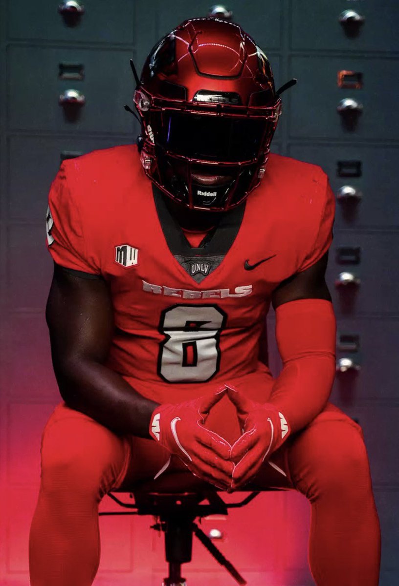 rockoutquincy's tweet photo. blessed to have received an offer from unlv 🔴⚪️ #gorebels @BrennanMarion4 @BG_ELAC @Anthohernan @CoachDixon55 @Coach_Drum_ https://t.co/cESoTG5fkC