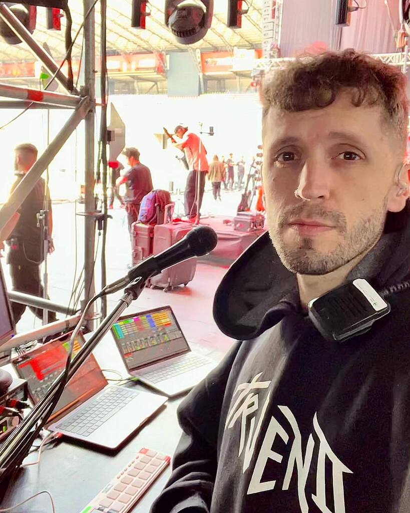 De Tecnópolis a San Luis con esta banda del bien ⚡️
#bienomalworldtour #trueno #tecnopolis #sanluis instagr.am/p/Crd7txSujoZ/