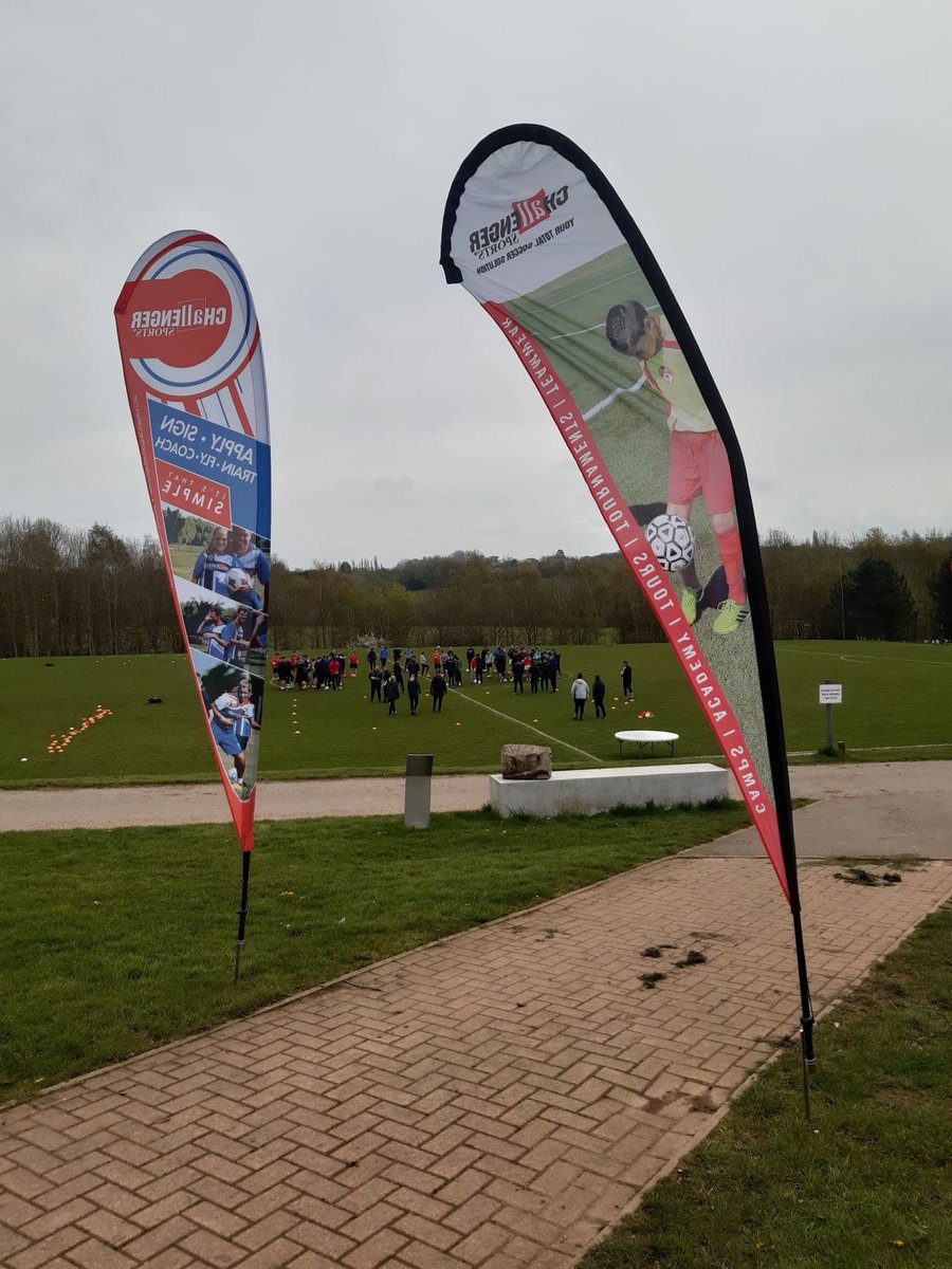 challengercoach's tweet photo. Another hugely successful training weekend delivered at Warwick University. 200+ coaches in attendance working our excellent UK and USA staff. Well done to all coaches for their work across the weekend and best of luck in the 🇺🇸 🇨🇦 this summer. We know you will do a GREAT JOB!⚽️ https://t.co/elVwQDrvUt