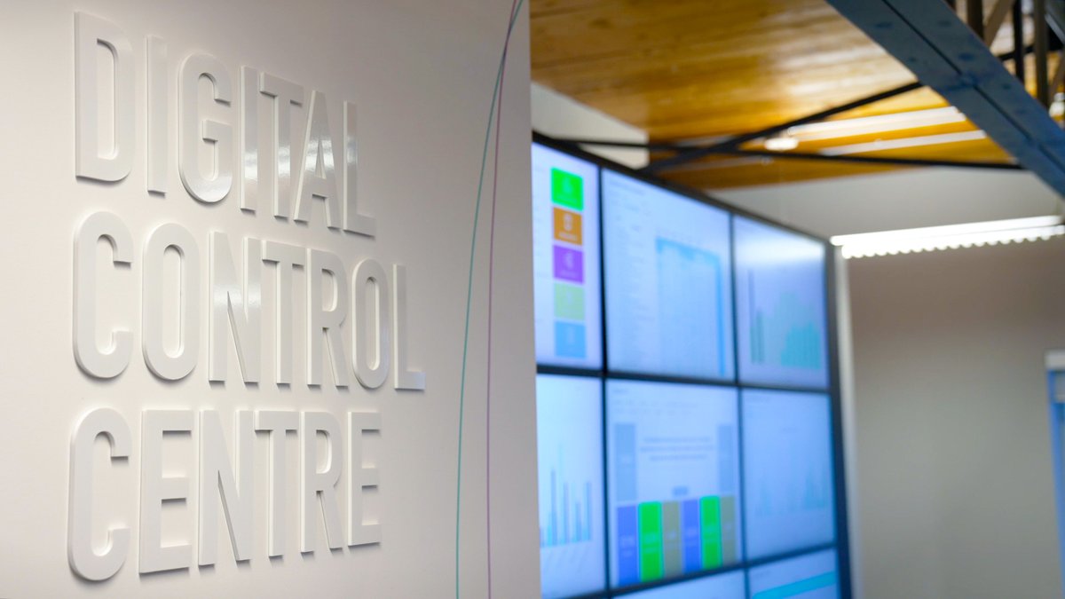 marc_saltzman's tweet photo. Was so great to partner with @precisepark on this blog post tied to its #IPARC #parking management solution and its new #DigitalControlCentre (#DCC).

https://t.co/Ko8myiNEKy

#parkingnews #centralizedsupport #clientsupport #digitalparkingmanagement #Canada #PreciseParkLink #tech https://t.co/J7v6uGCprq