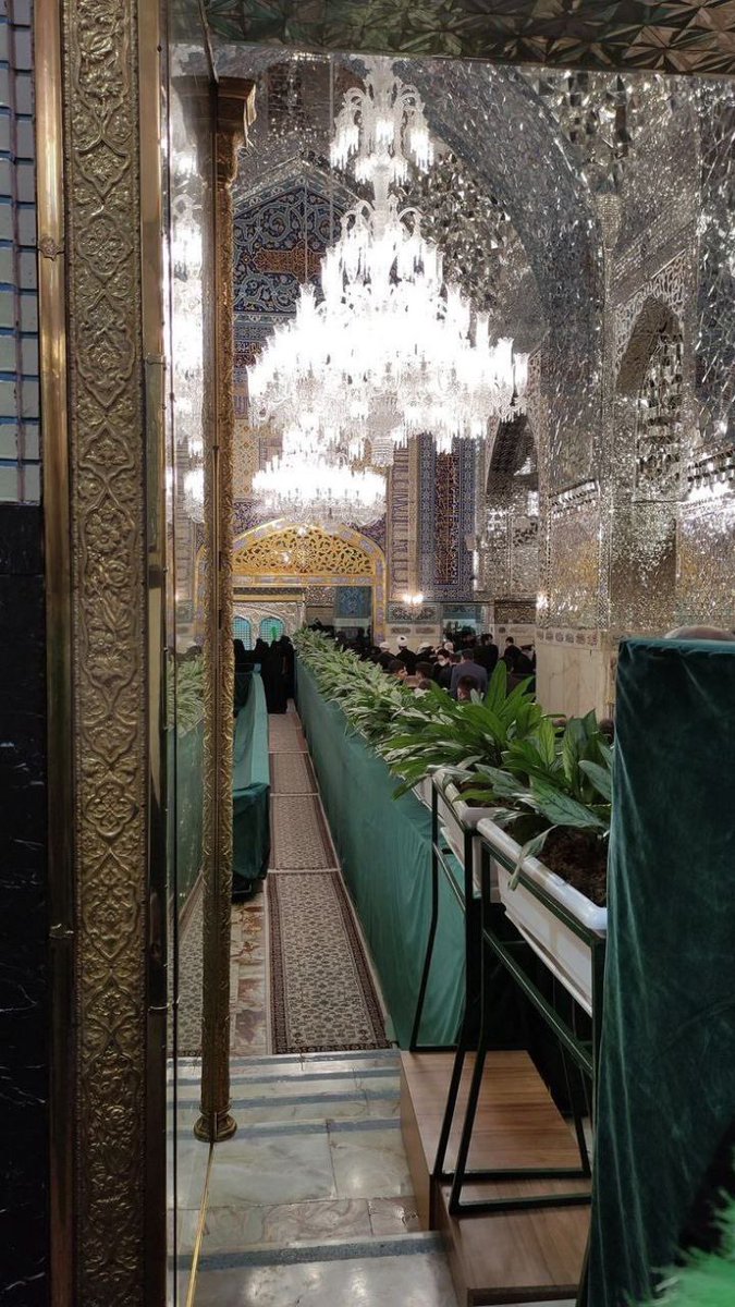ahlulbayt28's tweet photo. لا شيء يُشبِه الحُسين، 
لا أمان في الدُّنيا إلا كربلاء. https://t.co/Cu2zrps9vH