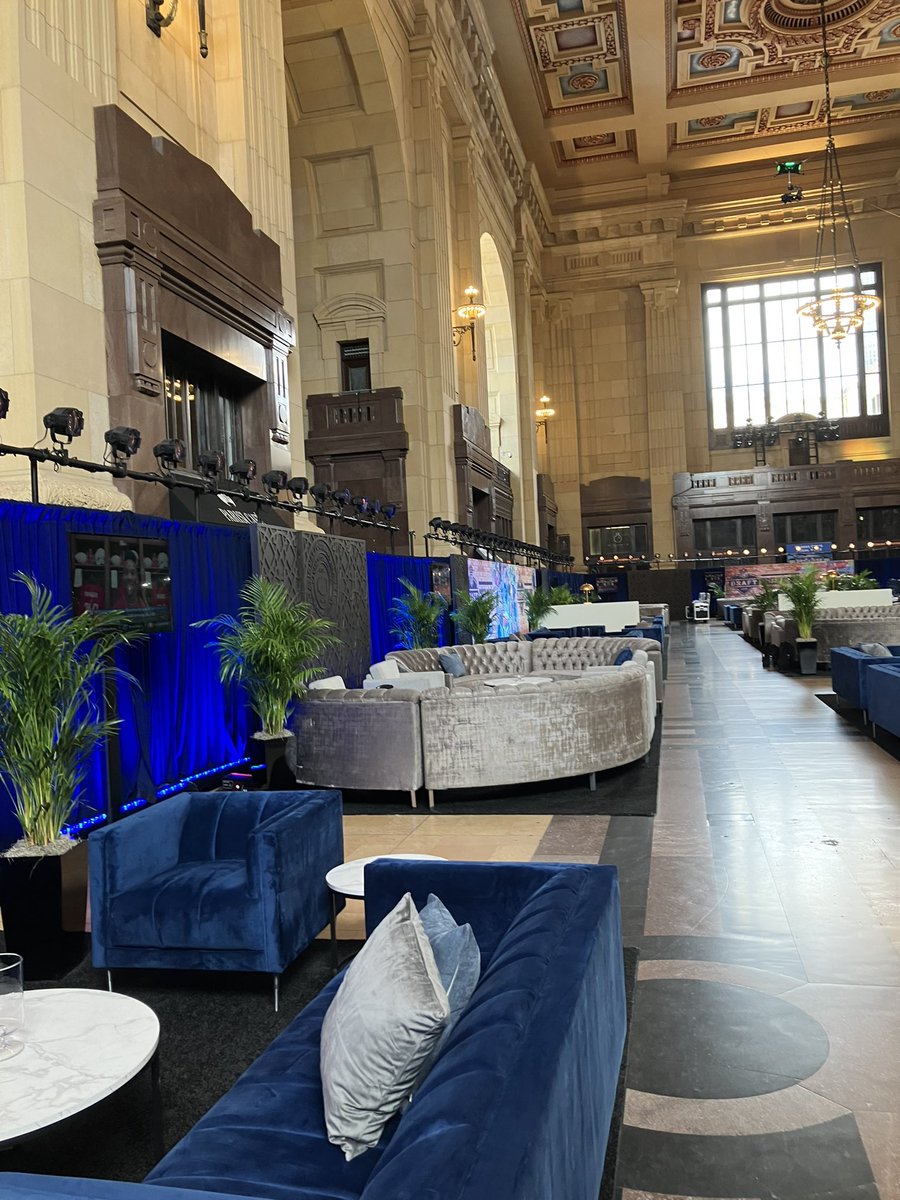 Vahe Gregorian on Twitter "Photos from Union Station and NFL Draft
