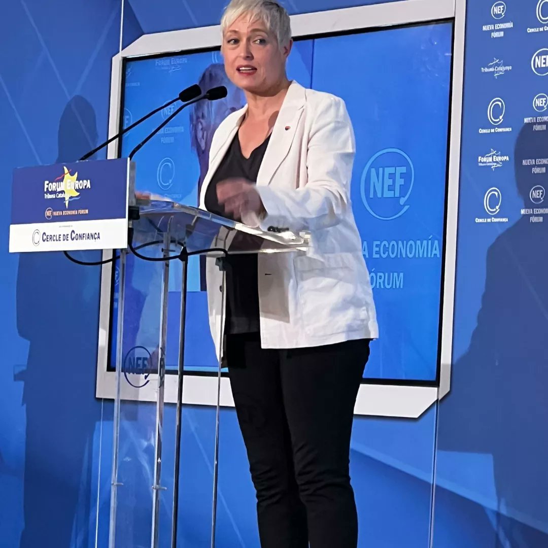 CsMartorell's tweet photo. Hoy hemos asistido a la conferencia de Anna Grau en el FORUM EUROPA. Una gran persona inteligente, que se presenta a la Alcadia de Barcelona. Orgullo de Ciudadanos. https://t.co/T4qCh06lp3